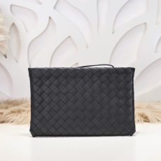 Mens Bottega Veneta Clutch Bags